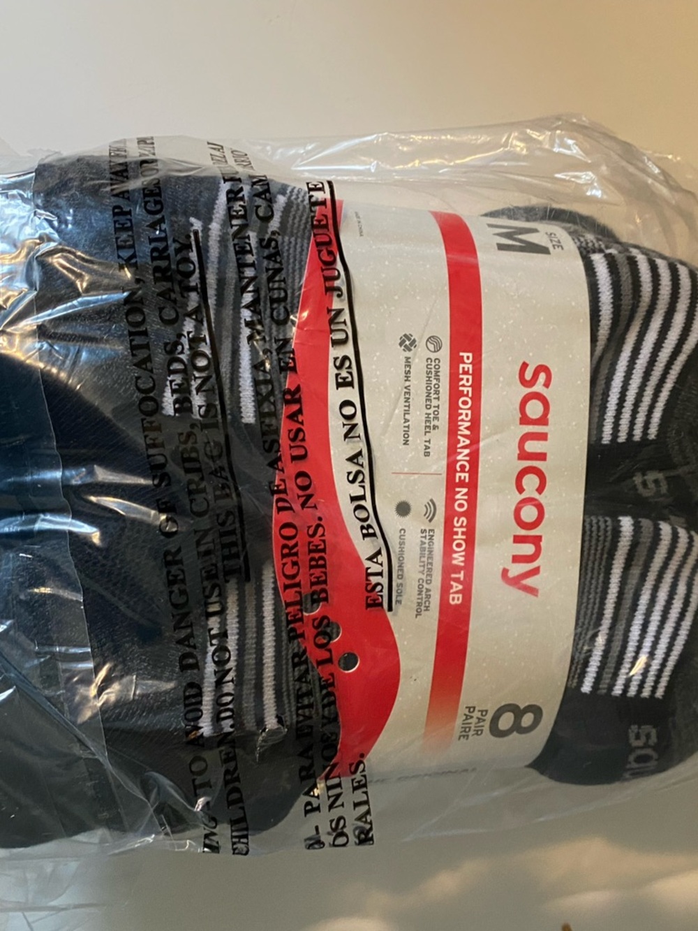 Saucony Black & White No-Show Athletic Socks - 8 Pack
